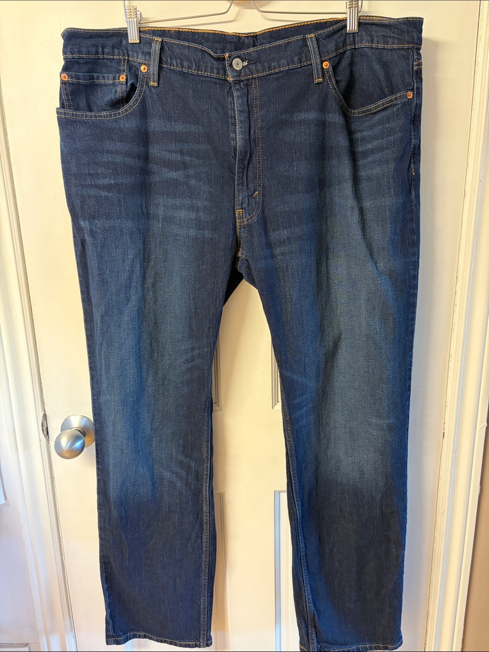 Levi’s 559 dark wash straight leg blue jeans men’s  size 42X34